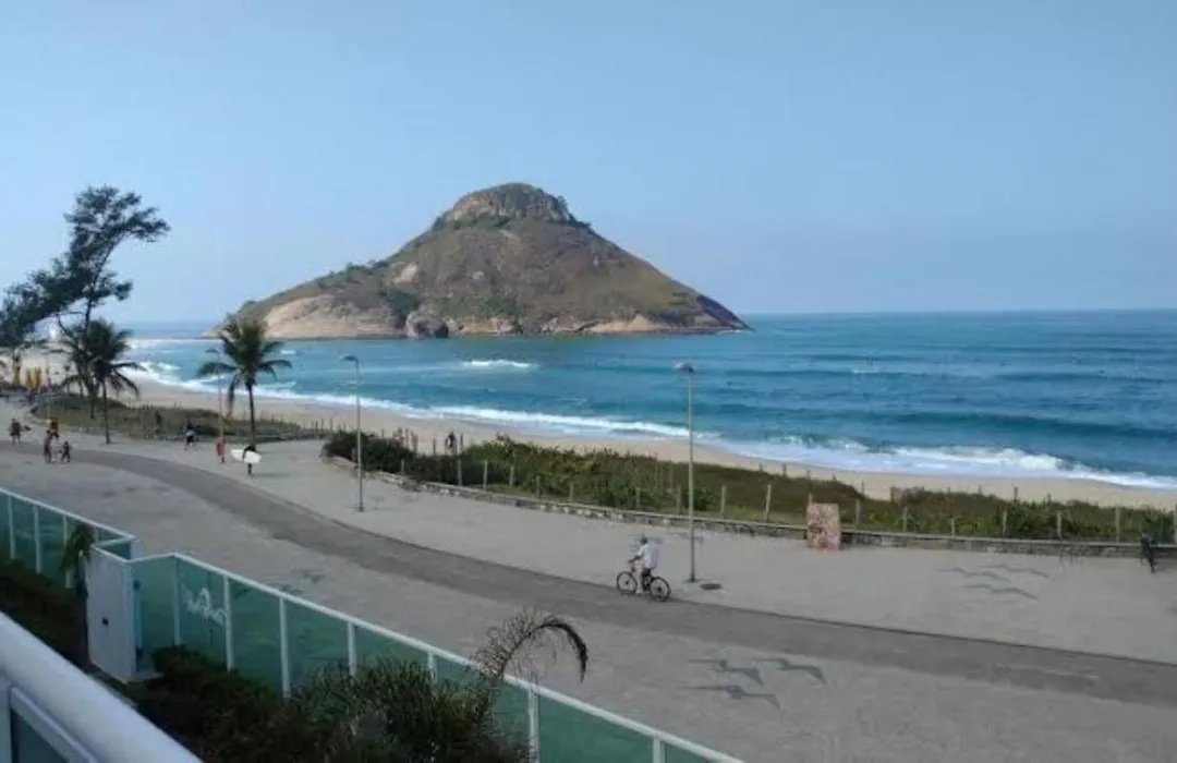 Belo flat em Pontal Beach Resort - Recreio-1